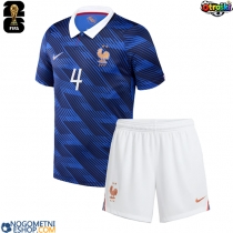 Otroški Nogometni dresi Francija Dayot Upamecano #4 Domači SP 2026 Kratek Rokav (+ Kratke hlače)